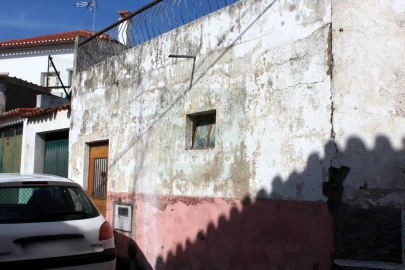 Moradia T3 para Venda em Escalos de Cima e Lousa