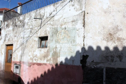 Moradia T3 para Venda em Escalos de Cima e Lousa