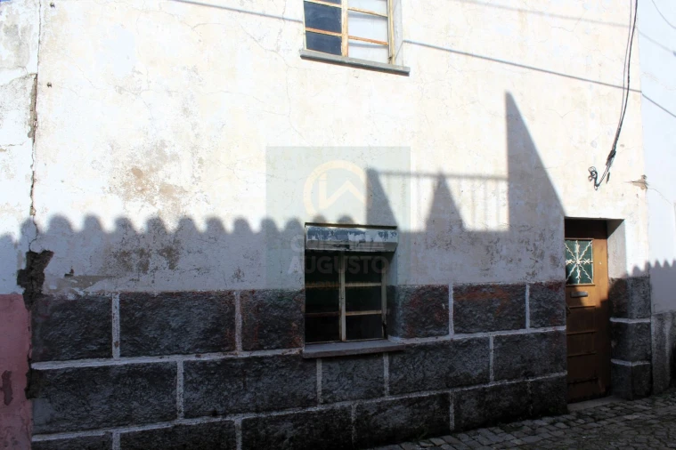 Moradia T3 para Venda em Escalos de Cima e Lousa Foto 4