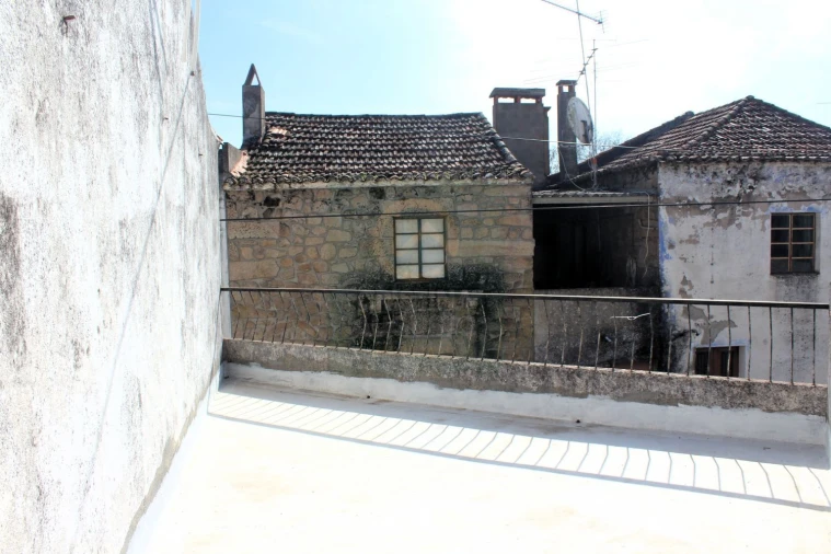 Moradia T3 para Venda em Escalos de Cima e Lousa Foto 3