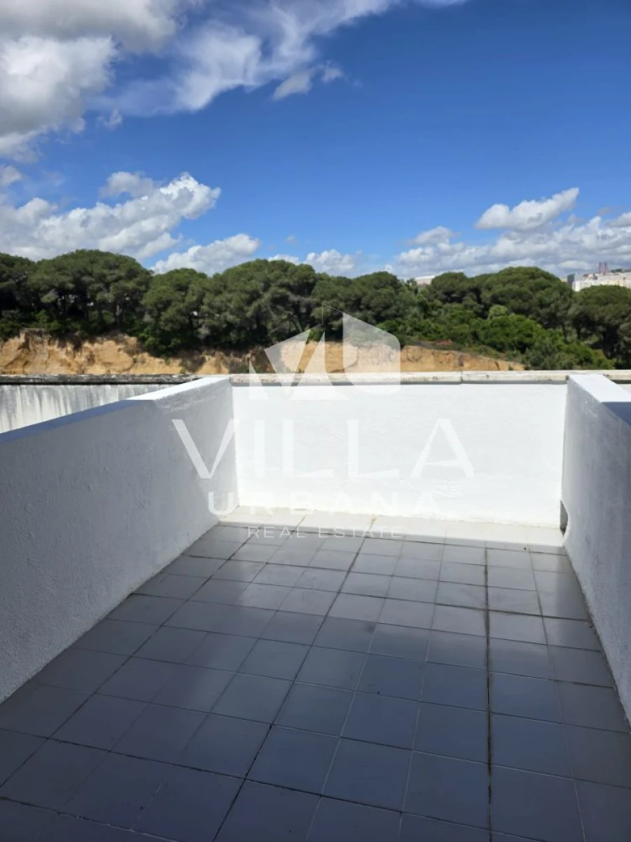 Apartamento T3 para Venda em Laranjeiro e Feijó Foto 23