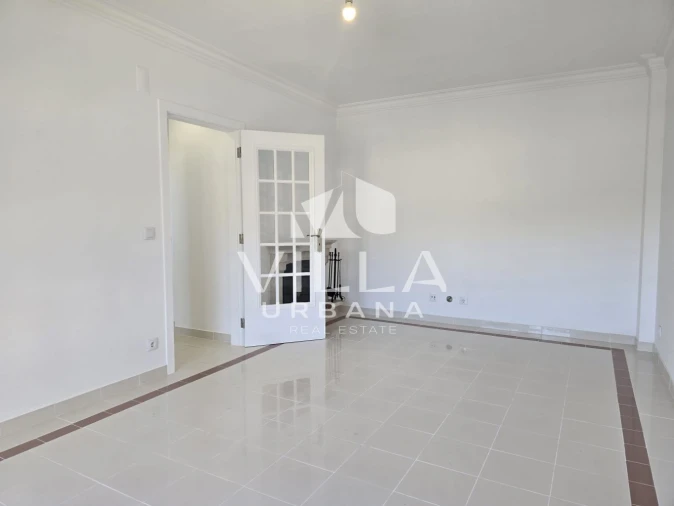 Apartamento T3 para Venda em Laranjeiro e Feijó Foto 5