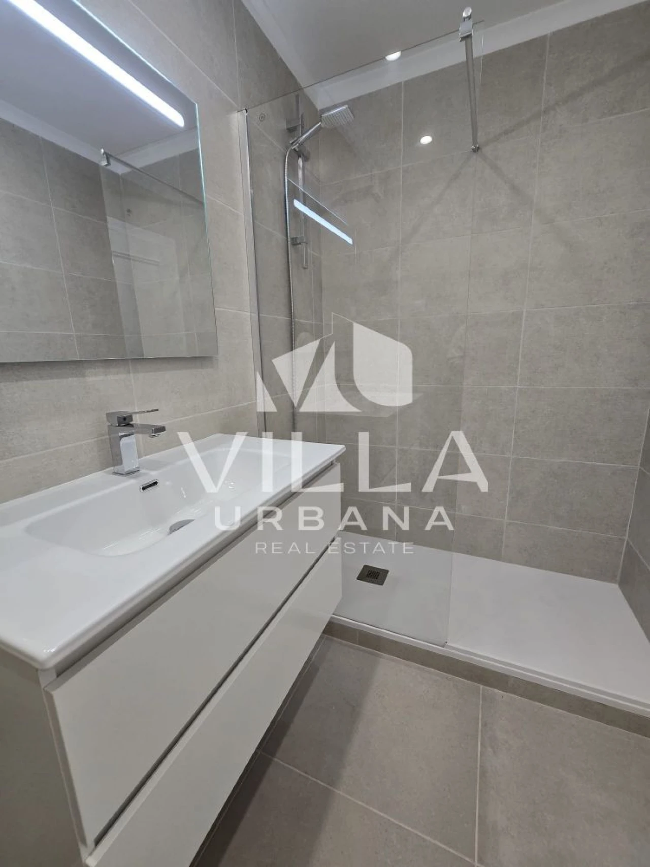 Apartamento T3 para Venda em Laranjeiro e Feijó Foto 9