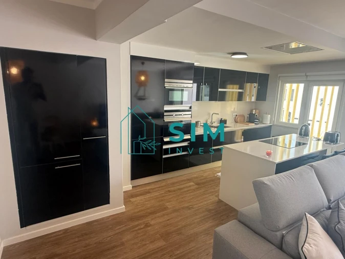 Apartamento T1 para Venda em Quarteira Foto 5