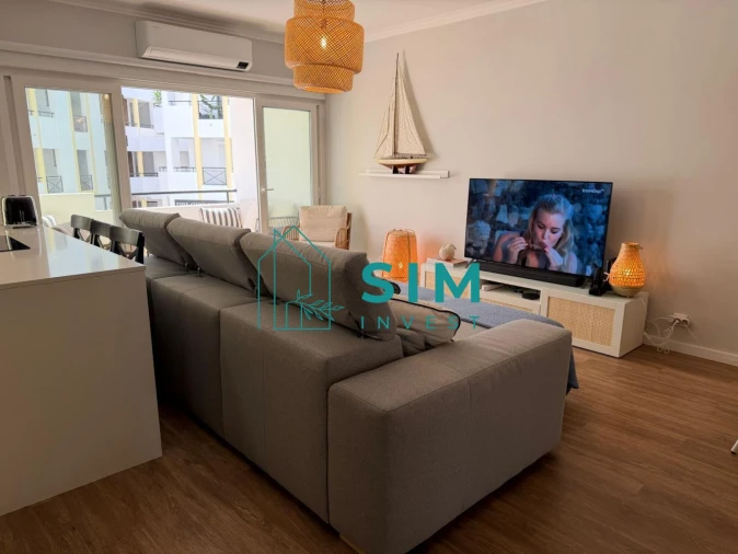 Apartamento T1 para Venda em Quarteira Foto 8