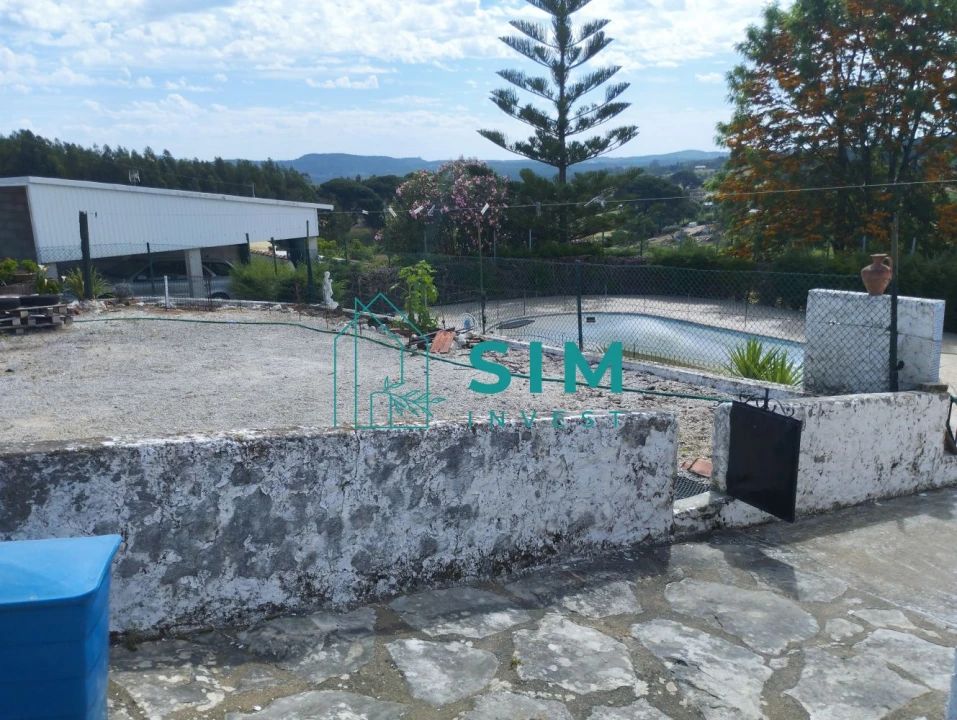 Moradia T2 para Venda em Alcanede Foto 7