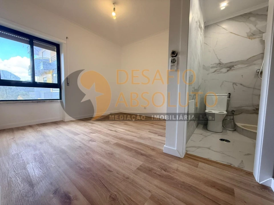 Apartamento T3 para Venda em Laranjeiro e Feijó Foto 14