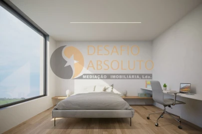 Moradia T4 para Venda em Charneca de Caparica e Sobreda