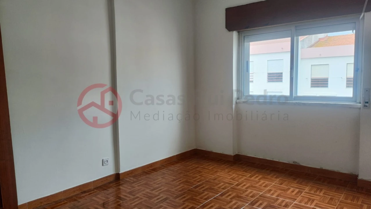 Apartamento T1 para Venda em Amora Foto 8