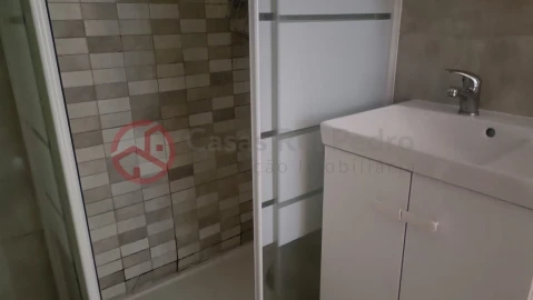 Apartamento T1 para Venda em Amora