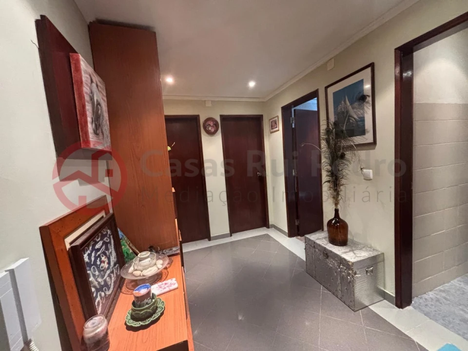 Apartamento T3 para Venda em Seixal, Arrentela e Aldeia de Paio Pires Foto 4