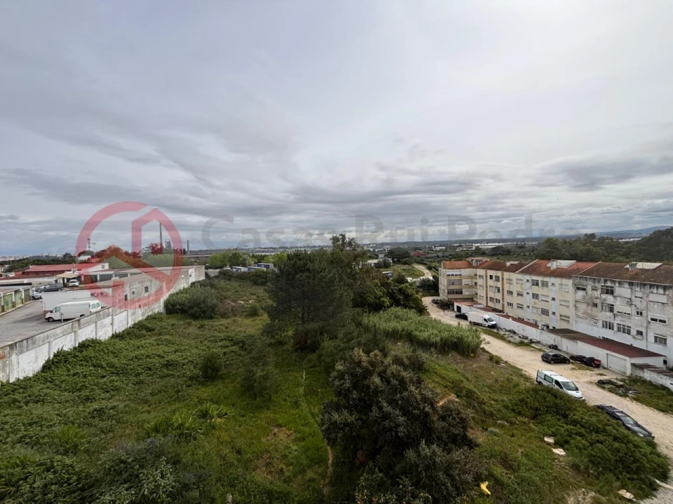 Apartamento T3 para Venda em Seixal, Arrentela e Aldeia de Paio Pires Foto 18