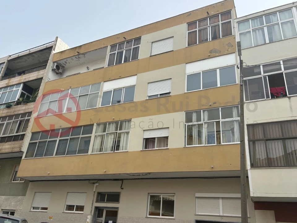 Apartamento T3 para Venda em Seixal, Arrentela e Aldeia de Paio Pires Foto 20