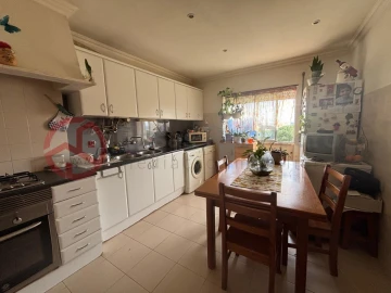 Apartamento T3 para Venda em Seixal, Arrentela e Aldeia de Paio Pires