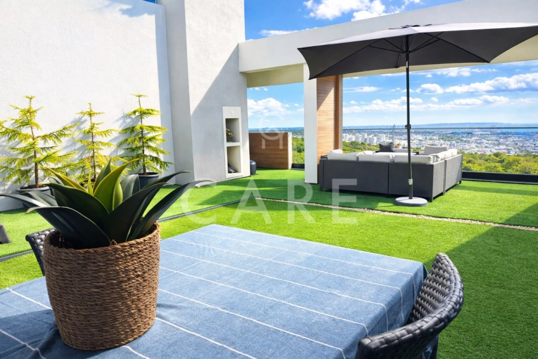 Apartamento T5 para Venda em Venteira Foto 4