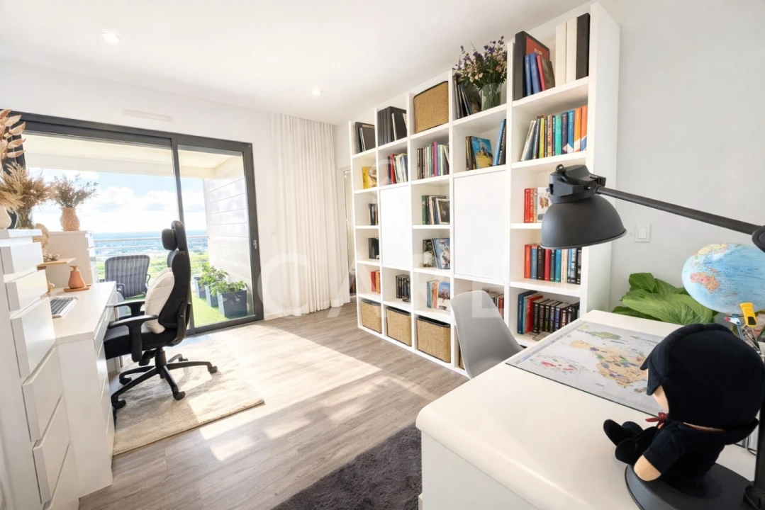 Apartamento T5 para Venda em Venteira Foto 35