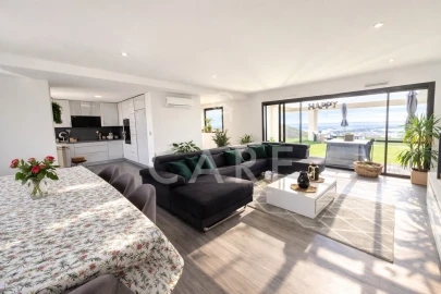 Apartamento T5 para Venda em Venteira