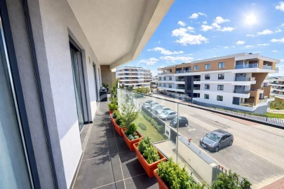 Apartamento T5 para Venda em Venteira