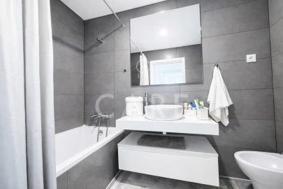 Apartamento T5 para Venda em Venteira