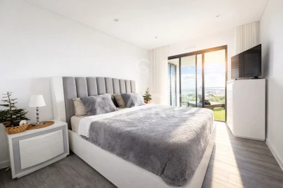 Apartamento T5 para Venda em Venteira