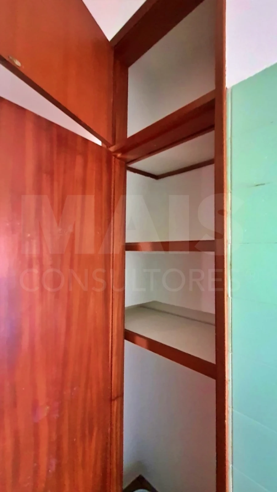 Apartamento T2 para Arrendamento em Porto Salvo Foto 4