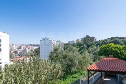 Moradia T3 para Venda em Cacém e São Marcos