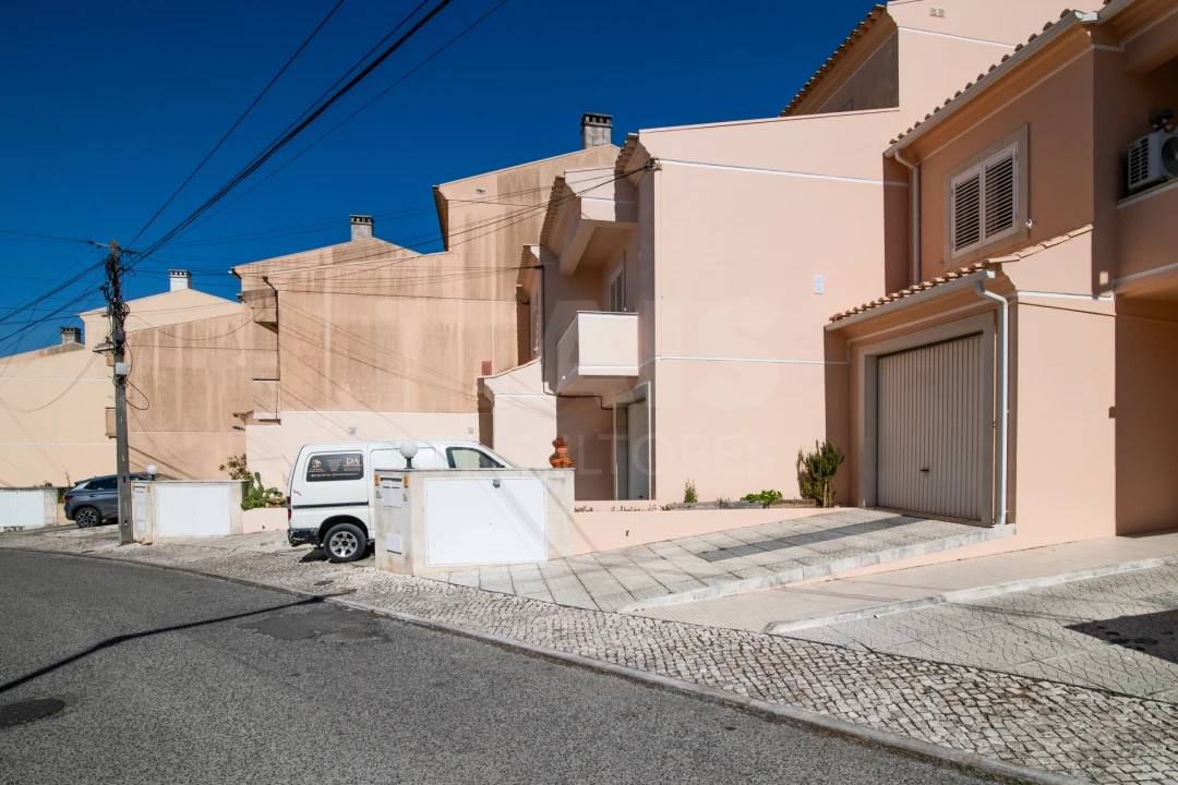 Moradia T3 para Venda em Cacém e São Marcos Foto 12