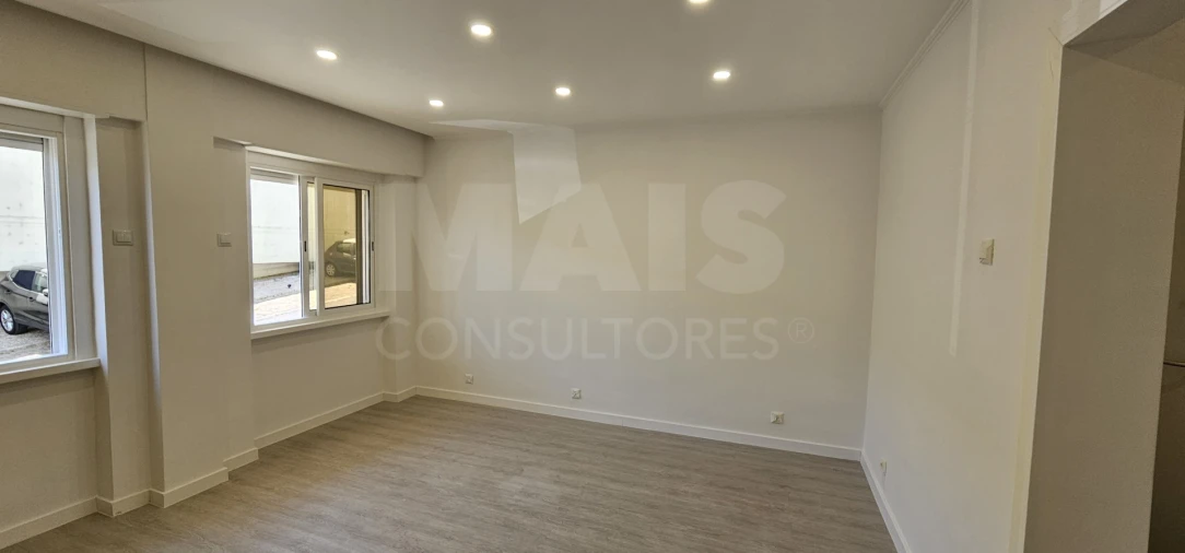 Apartamento T2 para Venda em Águas Livres Foto 12