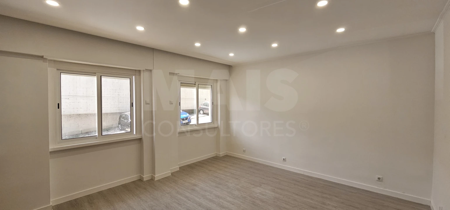 Apartamento T2 para Venda em Águas Livres Foto 9