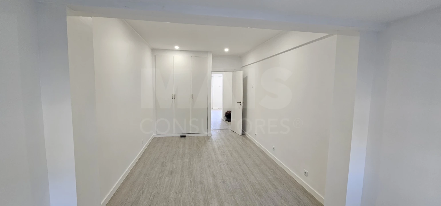 Apartamento T2 para Venda em Águas Livres Foto 7