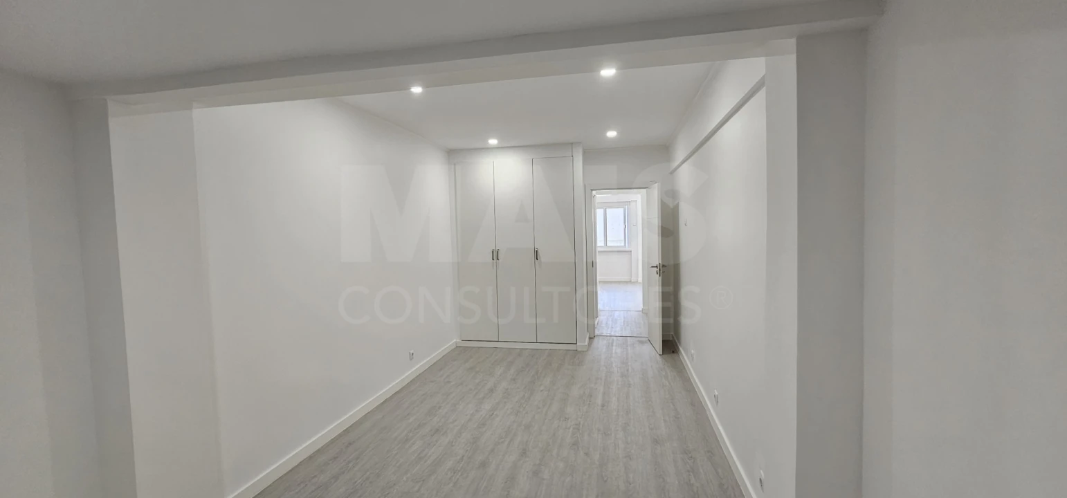 Apartamento T2 para Venda em Águas Livres Foto 1