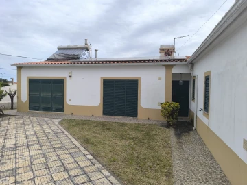 Moradia T3 para Venda em Vau