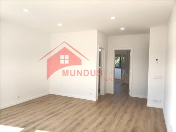 Apartamento T1 para Venda em Sesimbra (Castelo)