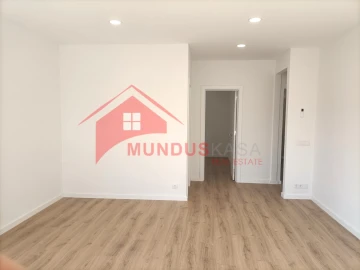 Apartamento T1 para Venda em Sesimbra (Castelo)