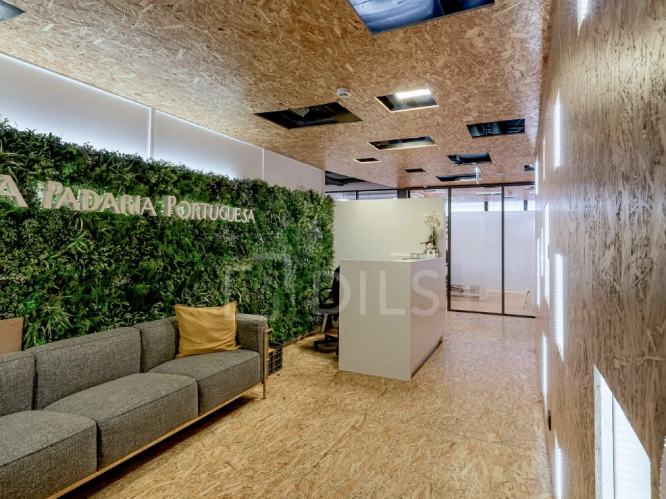 Escritório para Arrendamento em Santo António Foto 14