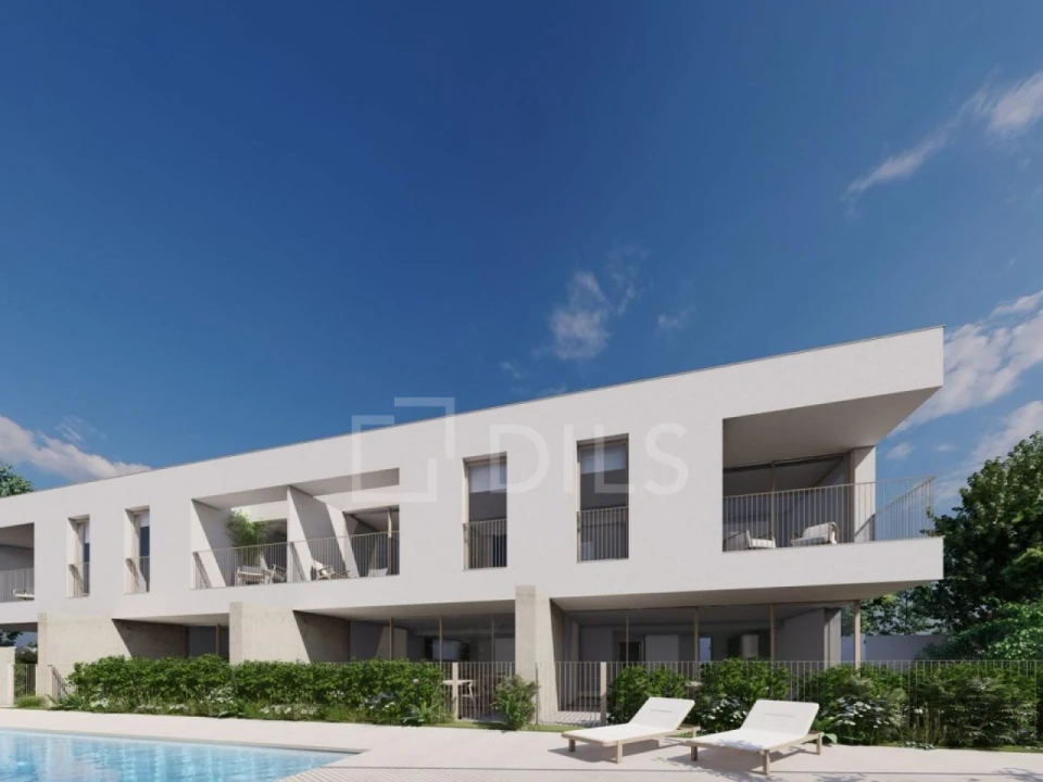 Moradia T3 para Venda em Lagos (São Sebastião e Santa Maria) Foto 4