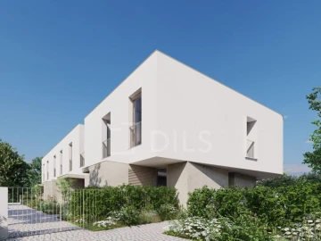 Moradia T3 para Venda em Lagos (São Sebastião e Santa Maria)