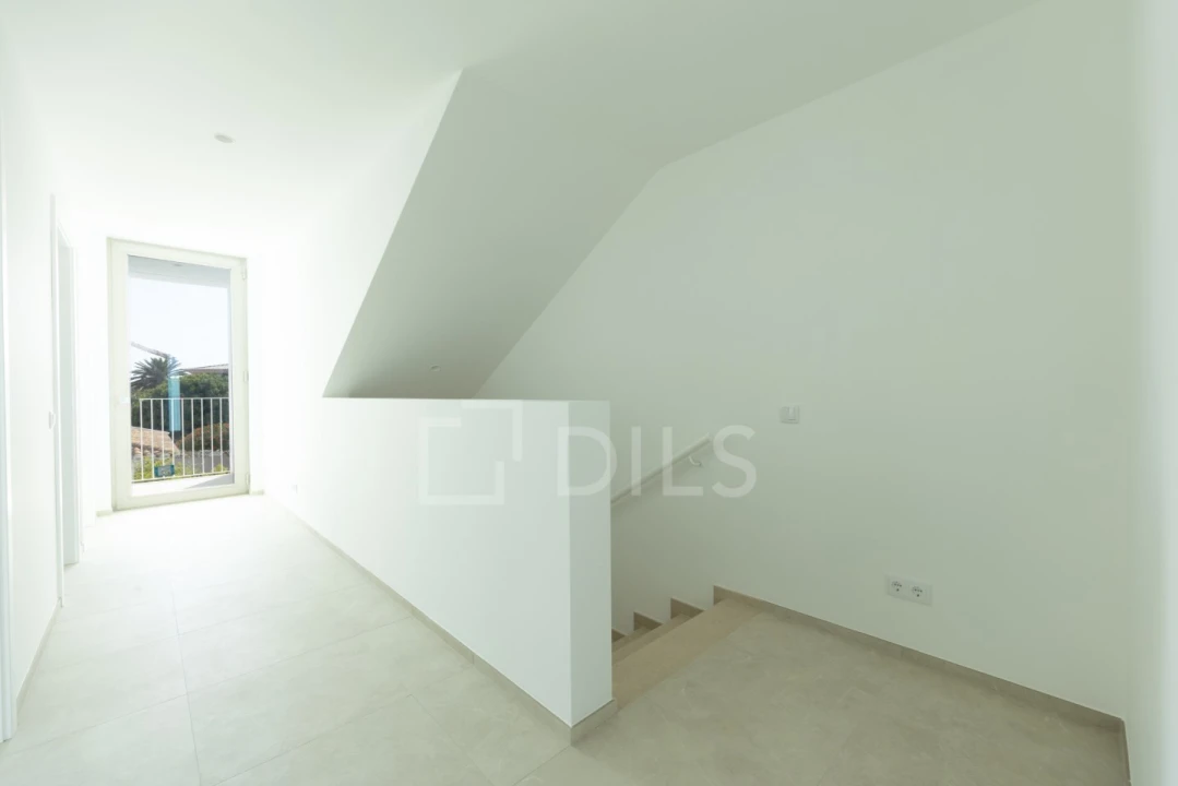 Moradia T3 para Venda em Lagos (São Sebastião e Santa Maria) Foto 15