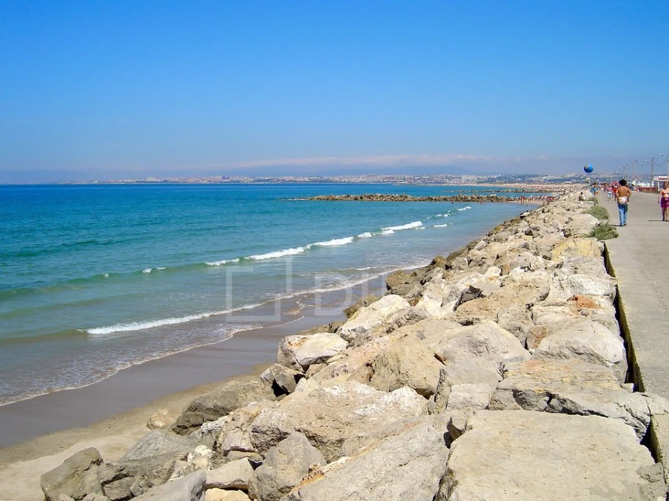 Apartamento T2 para Venda em Costa da Caparica Foto 16