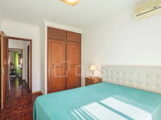 Apartamento T2 para Venda em Costa da Caparica Foto 12