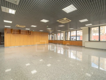 Escritório para Arrendamento em Lordelo do Ouro e Massarelos