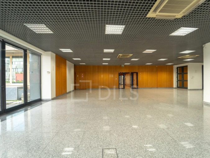 Escritório para Arrendamento em Lordelo do Ouro e Massarelos Foto 11