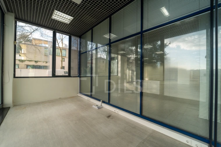 Escritório para Arrendamento em Lordelo do Ouro e Massarelos Foto 15