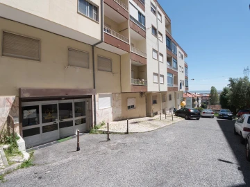 Loja para Venda em Alverca do Ribatejo e Sobralinho