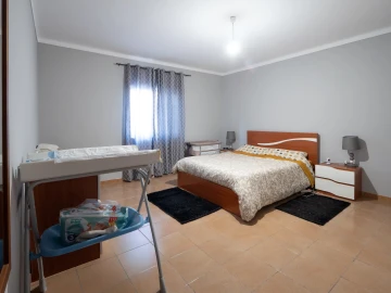 Moradia T5 para Venda em Alpalhão