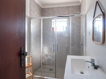 Moradia T5 para Venda em Alpalhão