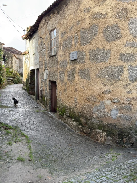 Moradia T3 para Venda em Covas e Vila Nova de Oliveirinha