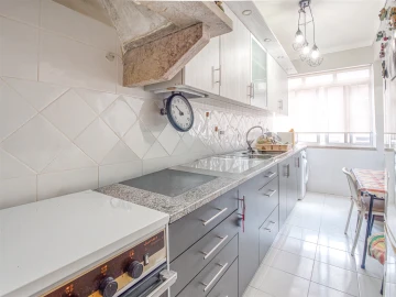 Apartamento T2 para Venda em Moscavide e Portela