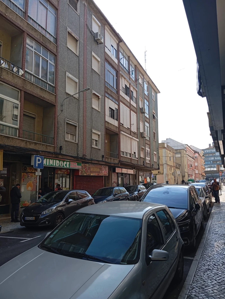 Apartamento T2 para Venda em Moscavide e Portela Foto 3