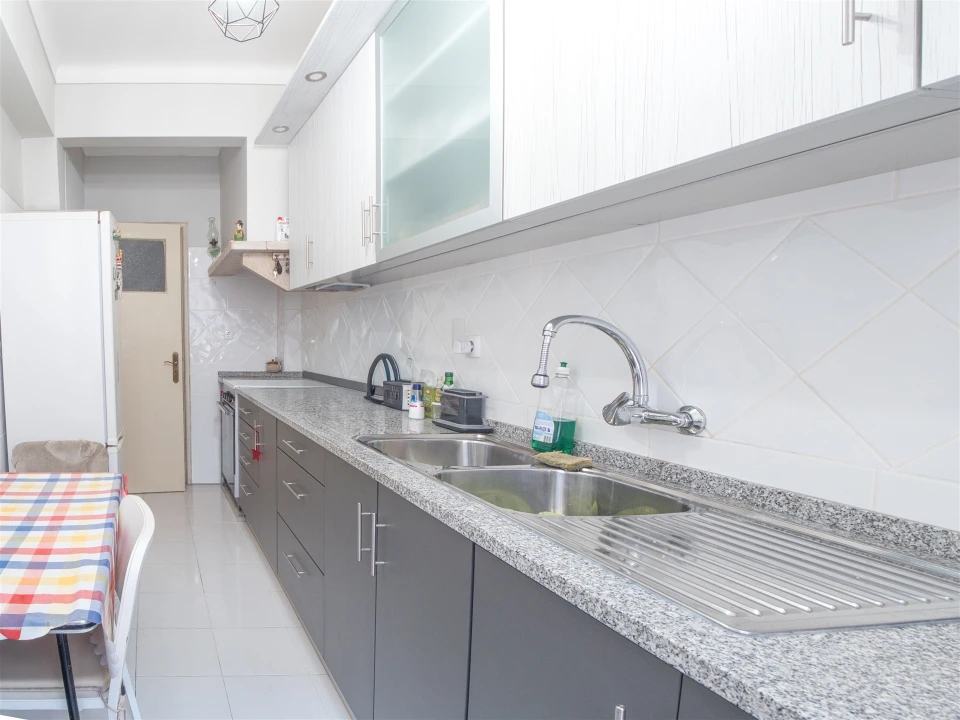 Apartamento T2 para Venda em Moscavide e Portela Foto 1